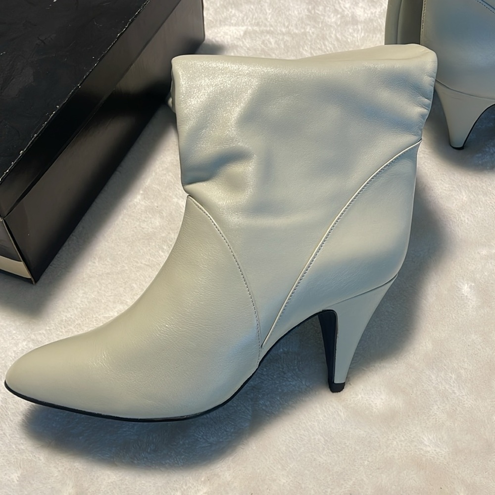 NIB Ladies Gianni Ivory Leather Mid-Hi Shaft Boot Size 7M - Picture 5 of 8